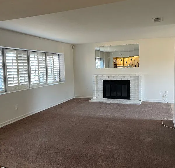 17164 Fontlee Ln — Photo 3