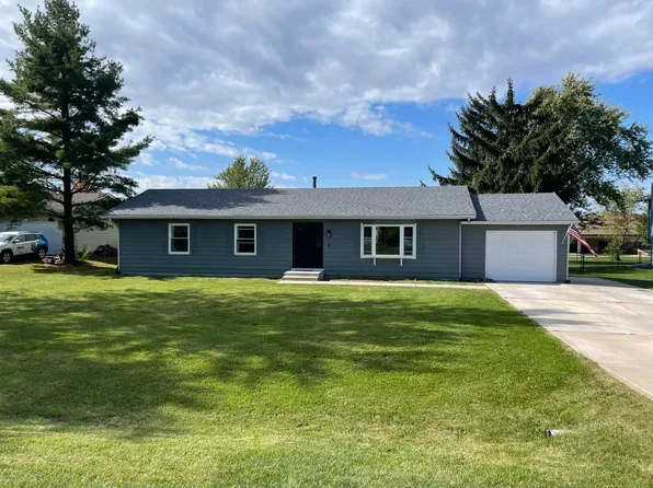 3794 Kingsway Dr, Crown Point, IN 46307