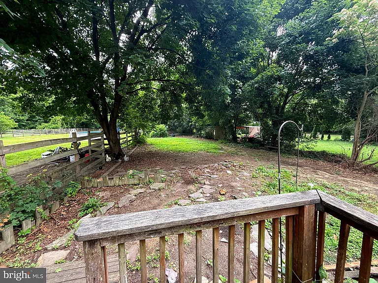 1094 Kings Hwy — Photo 19
