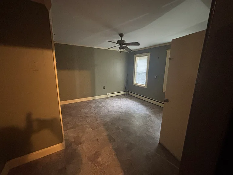 158-160 S Walnut St — Photo 7