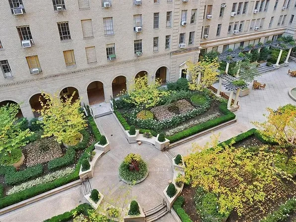 350 West 57th Street image 13 of 18