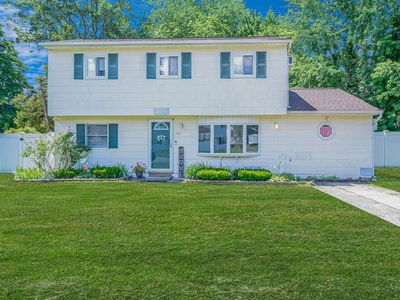 155 Stuyvesant Drive, Port Jefferson Station, NY, 11776