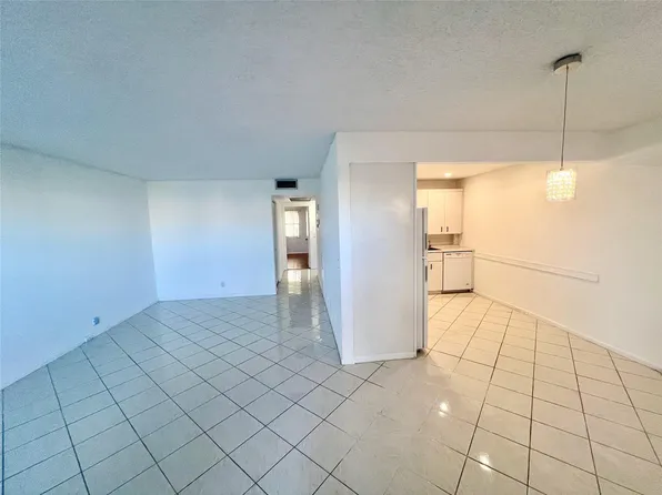 3002 Newcastle A, Boca Raton, FL 33434