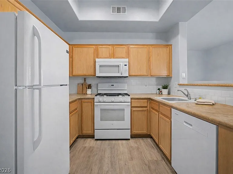 3480 Cactus Shadow St #103 — Photo 6