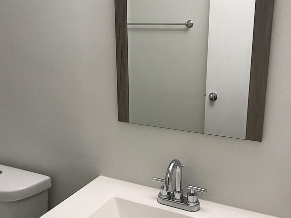 5th image of 1500 N Buena Vista St APT F