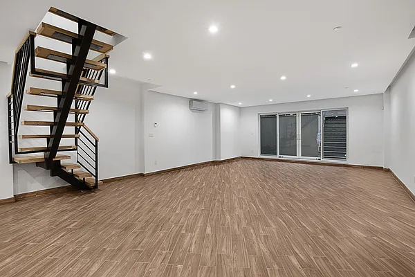 Sold by Compass | media 17