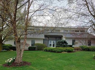 8710 Crestfield Ct, Fort Wayne, IN