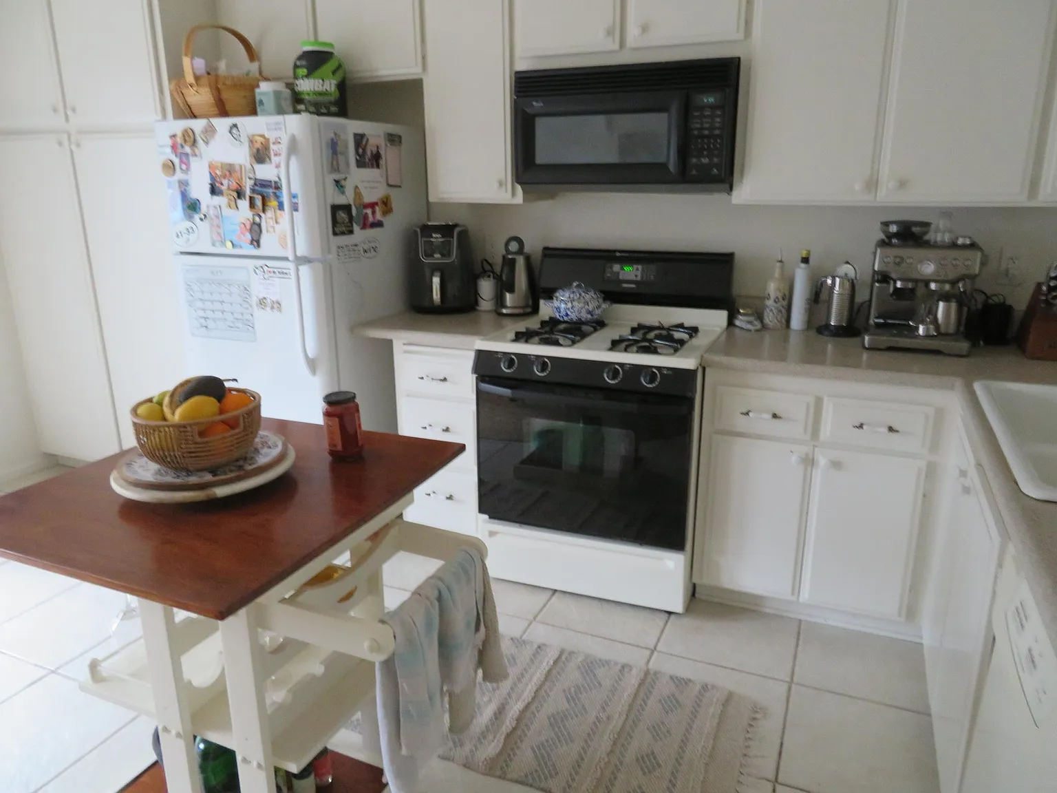 2 bed, 1.5 bath, 1234 sqft, $4,200 — Photo 3