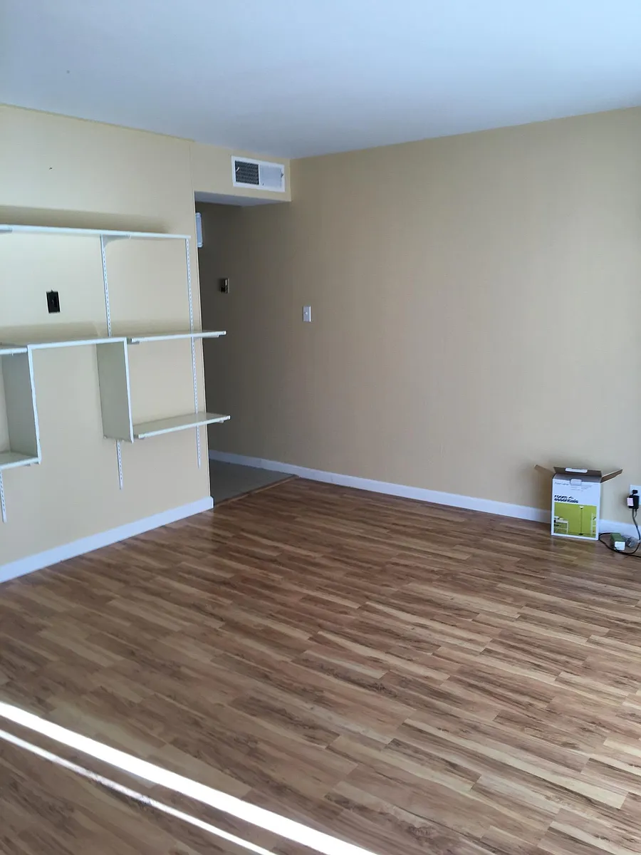 Building Photo - 2533 Hillegass Ave #304
