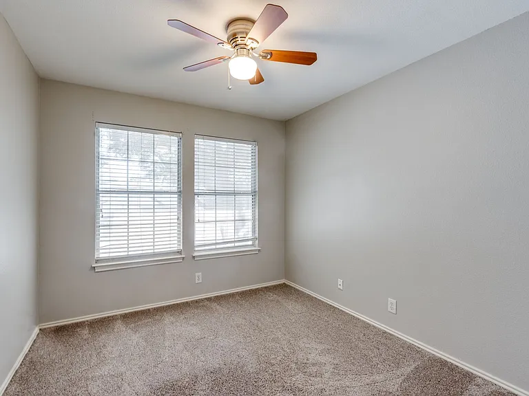 8903 Gill Brg — Photo 8