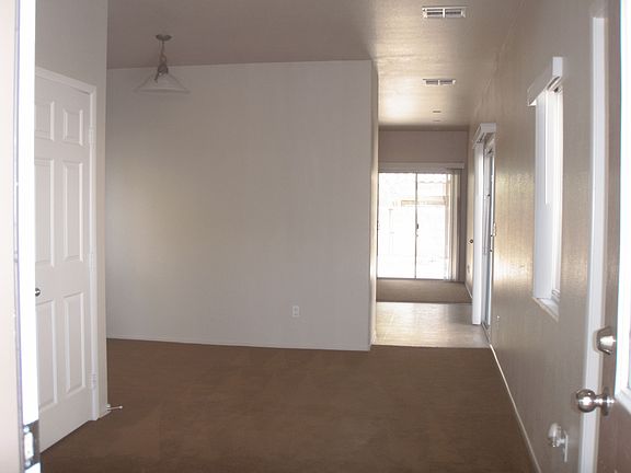 3rd image of 3533 Carisbrook Dr