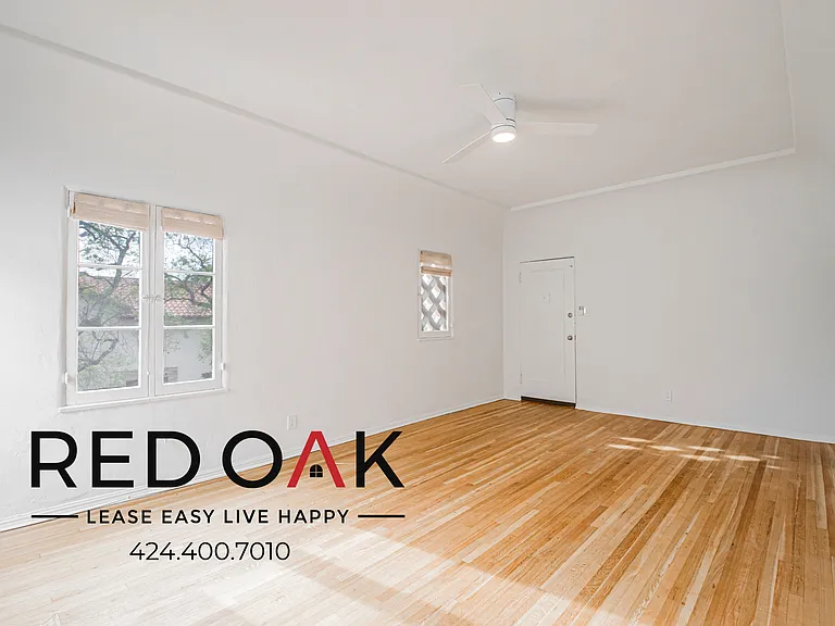 366 N Gardner St #366 — Photo 6