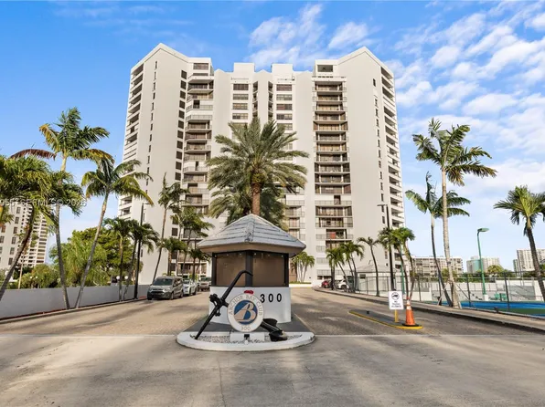 300 Three Islands Blvd APT 417, Hallandale, FL 33009