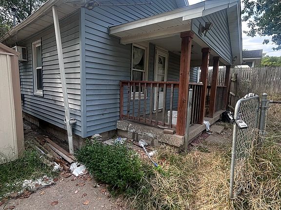 4th image of 606 Anderson St