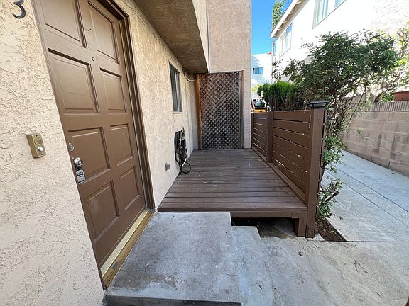 4th image of 1915 Marshallfield Ln Unit 3