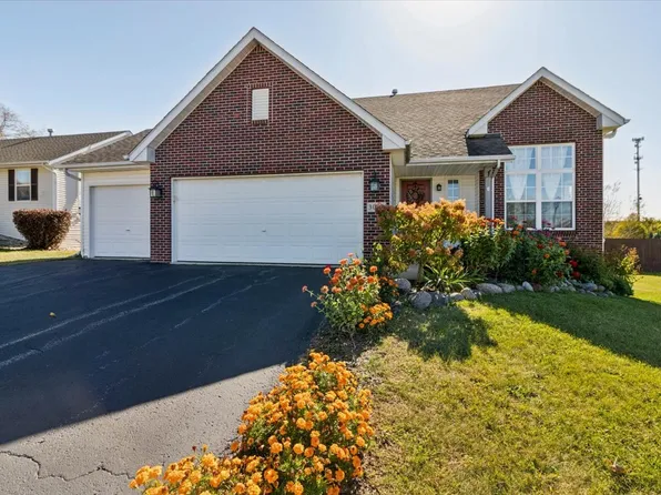 3009 Stralow Ln, Machesney Park, IL 61115