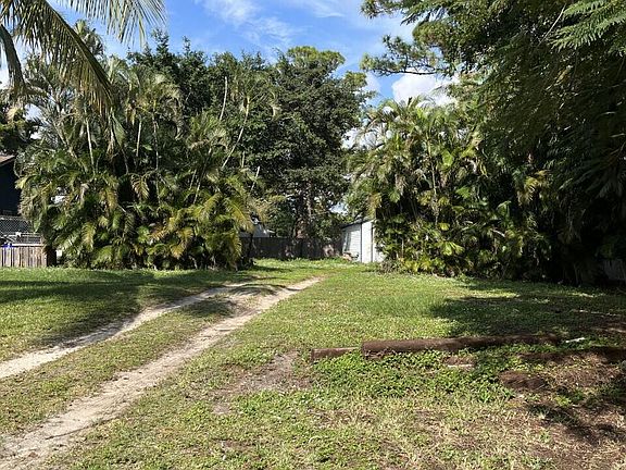 3rd image of 5469 Sunrise Boulevard