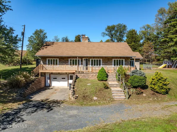 580 W Valley Ave, Elysburg, PA 17824