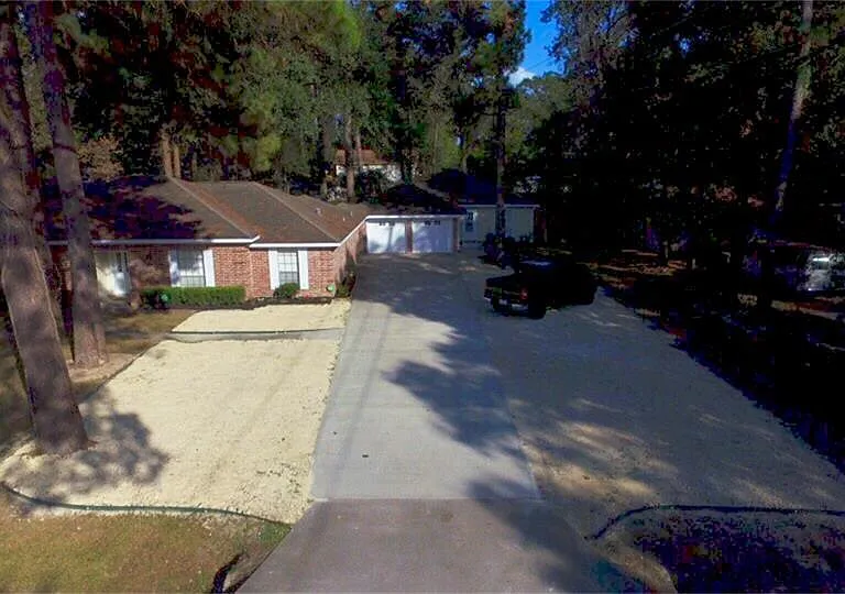 25602 Oakhurst Dr — Photo 32