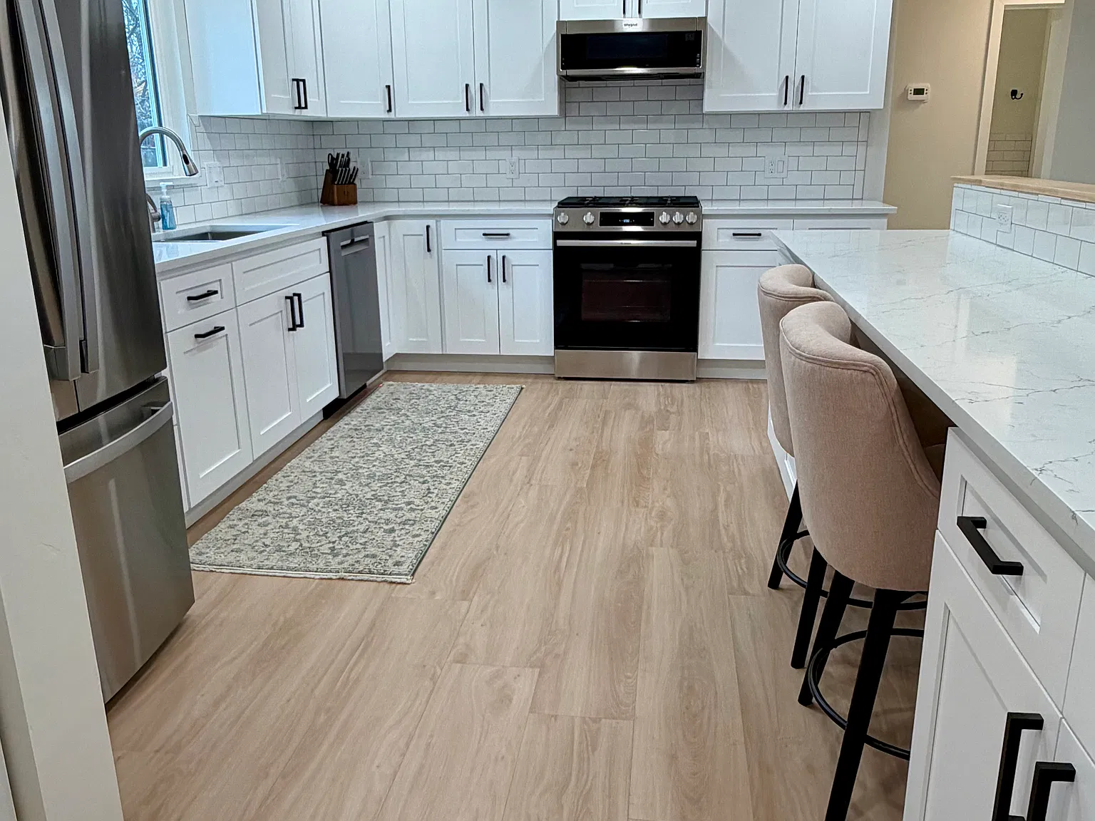 3 bed, 1900 sqft, $4,250 — Photo 2