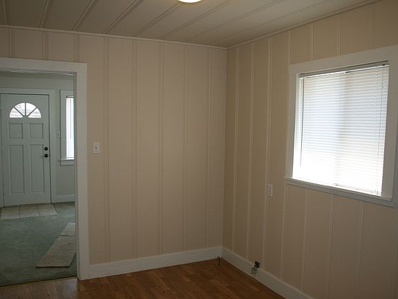 4th image of 112 Monterey St