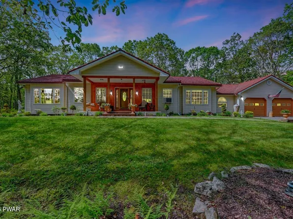 123 Timber Ridge Dr, Shohola, PA 18458