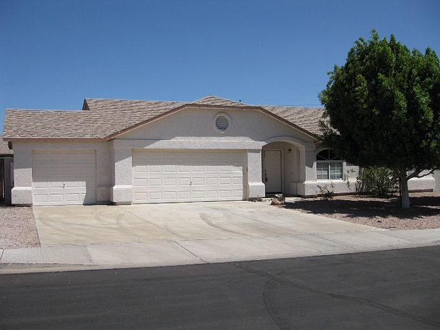 1st image of 821 N Lotus Cir