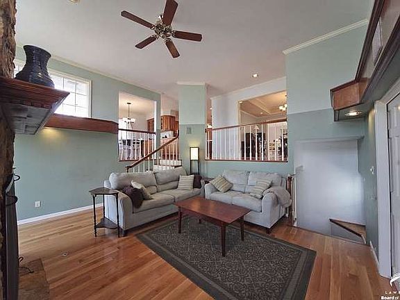 3212 Saddlehorn Dr Lawrence, listing photo #3