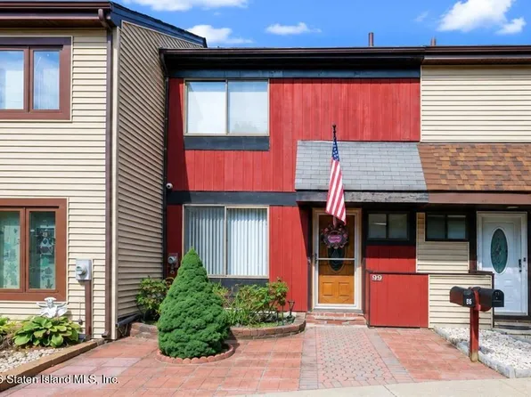 99 Arrowood Ct, Staten Island, NY 10309