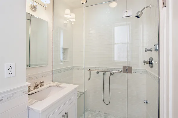 Rented by Corcoran | media 23