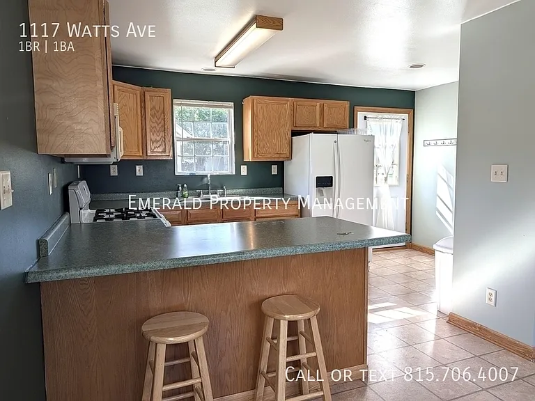 1117 Watts Ave — Photo 5