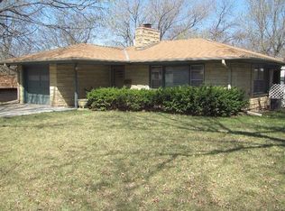 5208 Meredeth St, Lincoln, NE 68506