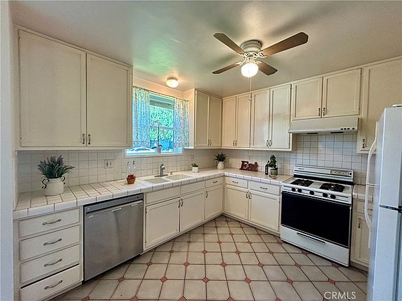 2nd image of 240 Pamela Rd