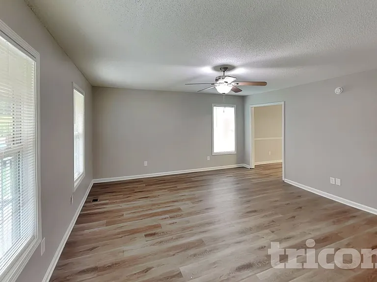 1070 Piney Church Rd — Photo 3