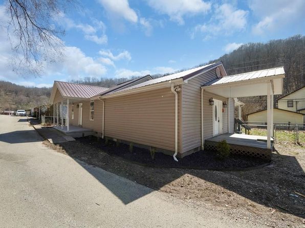 44 Pirate Dr, Neon, KY 41840
