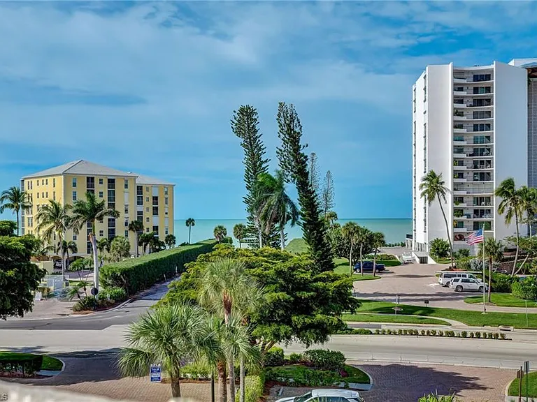 3500 Gulf Shore Blvd N #408 — Photo 21