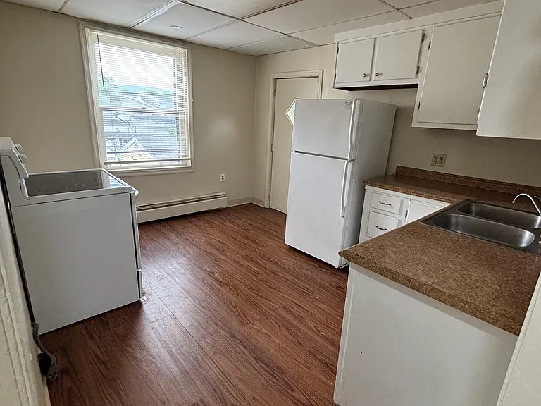 100 E Bennett St #2 — Photo 9