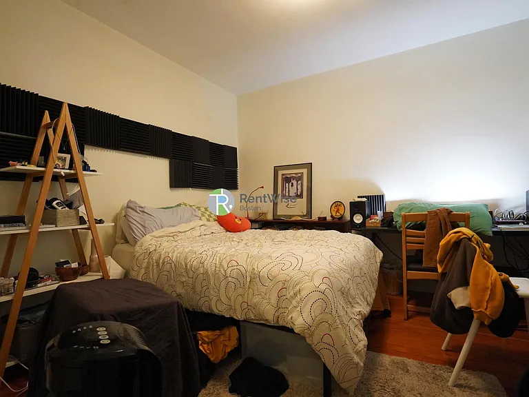 83 Harvard St #3 — Photo 5