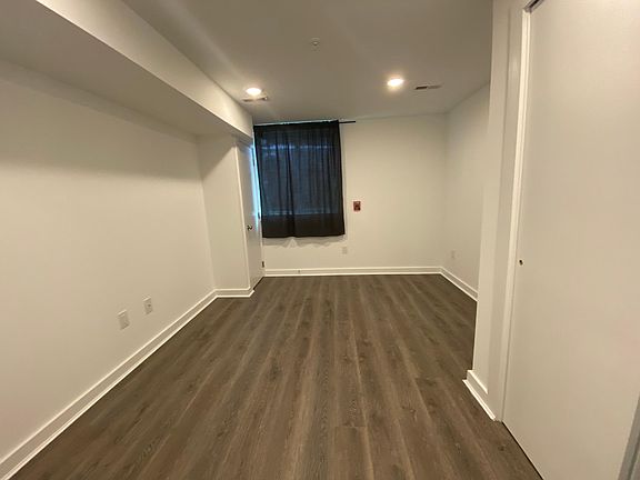 5th image of 4936 W Thompson St #1