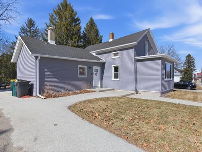 W208N16721 South Center STREET, Jackson, WI, 53037