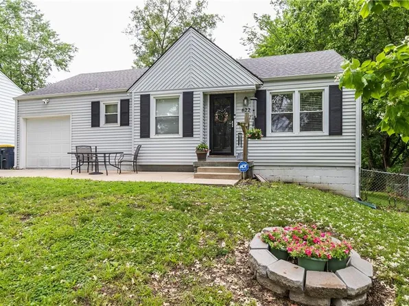 622 NE Greenfield Rd, Kansas City, MO 64116