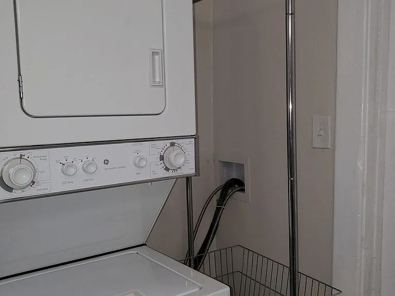 washer/dry and laundry caddy