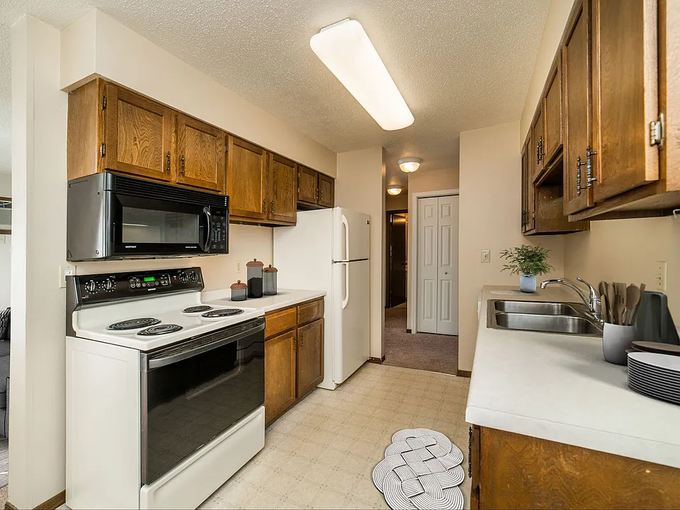 Broadway Apartments
