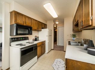 Broadway Apartments, Fergus Falls, MN 56537