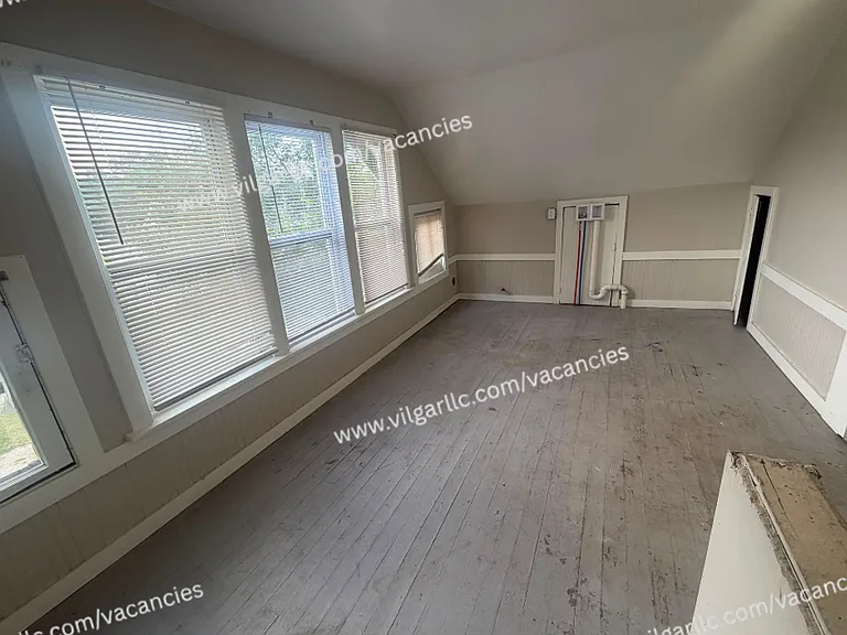 3236 Michigan St — Photo 17