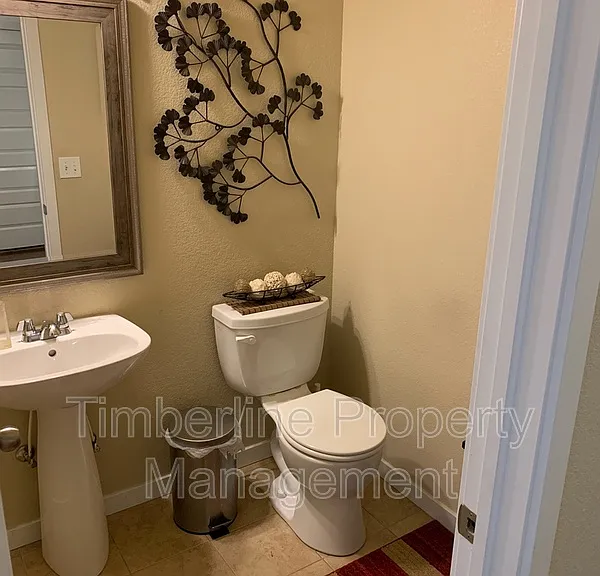 6421 Vickie Ln — Photo 10