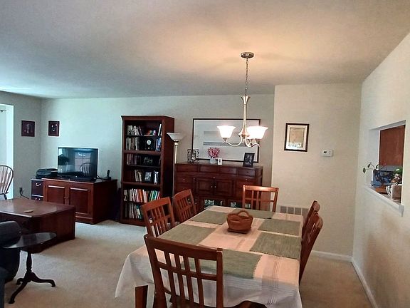 4th image of 6015 Keble Dr
