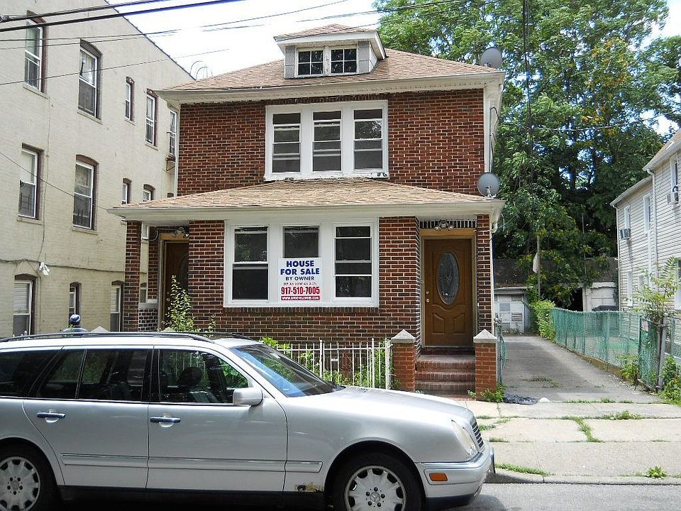 1st image of 956 E 232nd St