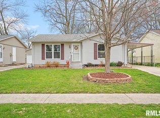 1952 Stonehenge Rd, Springfield, IL 62702