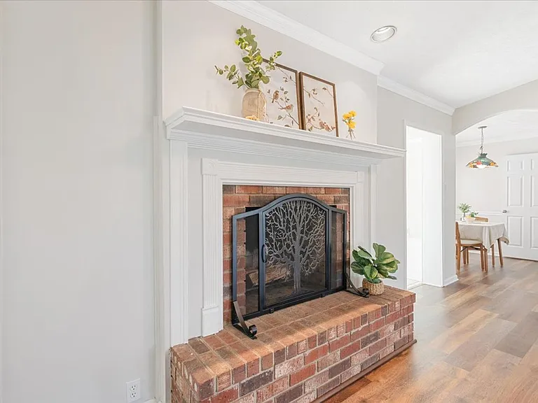 210 Pine Grove Dr — Photo 22